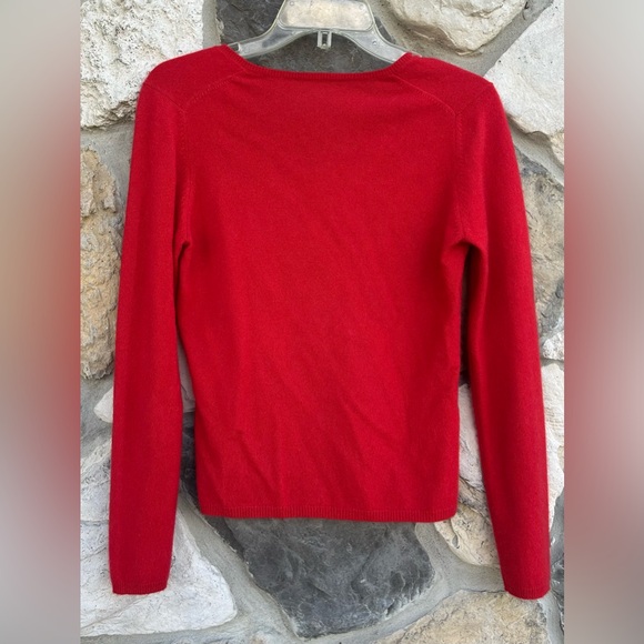 Ann Taylor 100% Cashmere Sweater Size S Red V Neck Quiet Luxury Classic Fall Top - Picture 2 of 4